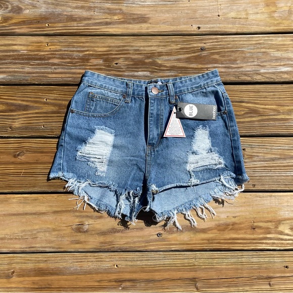 Boohoo Pants - Boohoo Distressed Jean Shorts